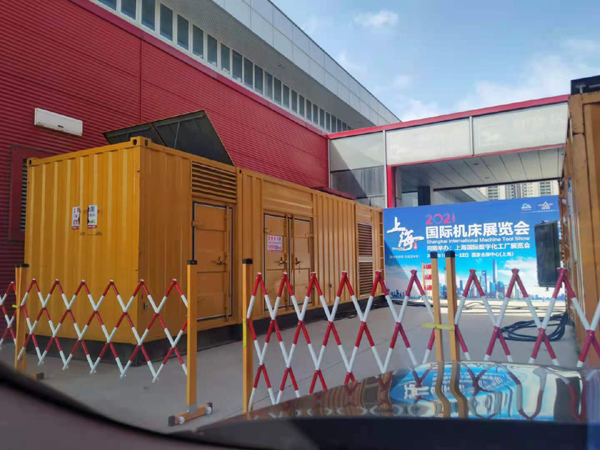 惠城发电车出租-发电机无电压或电压太低怎么办？